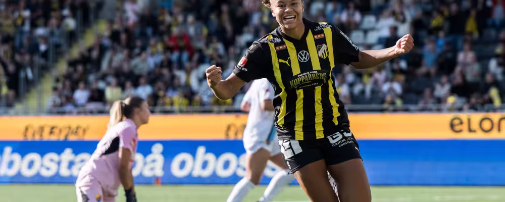 Häckens Felicia Schröder jublar efter 3-0 under fotbollsmatchen i Damallsvenskan mellan Häcken och Djurgården den 9 augusti 2025 i Göteborg.