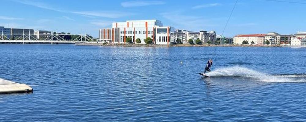 Genom att kommunen tillfälligt tar över driften tillfälligt blir anläggningen mer tillgänglig för allmänheten till ett rimligt pris. Foto: Jönköping kommun