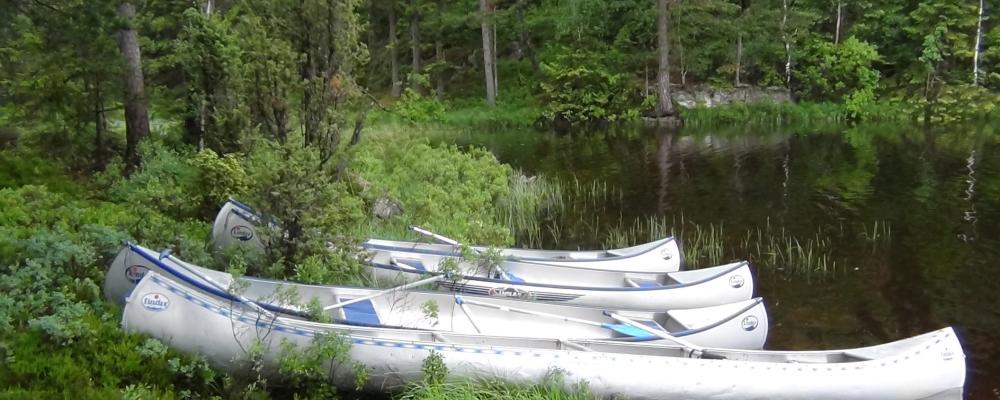 Vid ledens startpunkt kommer det att finnas kanoter att hyra samt flytvästar och paddlar. Foto: Borås stad