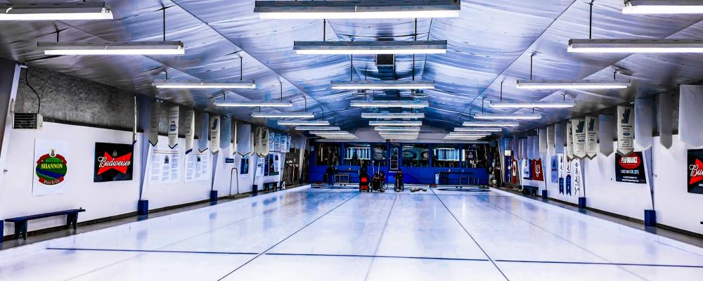 Sporten rullstols curling är en av grenarna i de paralympiska vinterspelen. Foto: Francis Bouffard/Unsplash