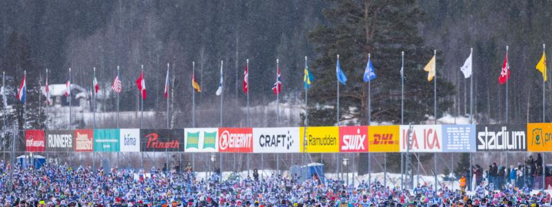 Starten i det 99:e Vasaloppet 2023. Det 100:e Vasaloppet arrangeras söndag 3 mars 2024 och är nu fulltecknat. Bild: Vasaloppet