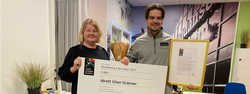 Kommunfullmäktiges ordförande Anna Sotkaskiira Wik och Admir Lukacevic, Idrott utan gränser. Foto: Norrköpings kommun