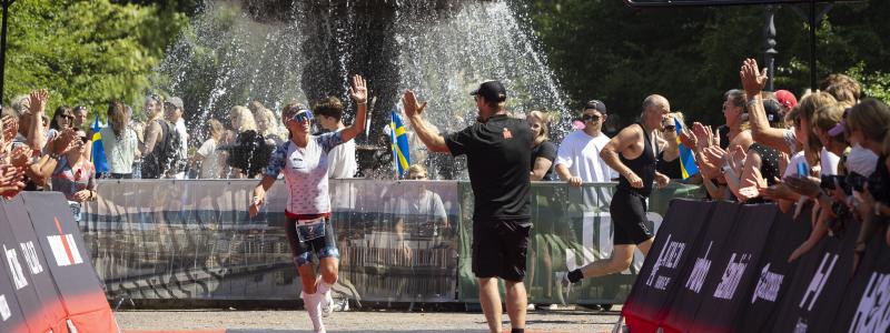 Att vara värd för IRONMAN 70.3 European Championship lockar fler internationella atleter och kommer därmed ett ökat antal besökare till Jönköping. Foto: Michael Campanella