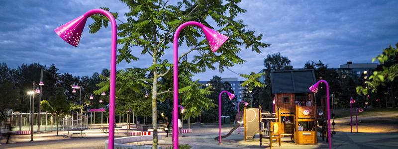 Flemingsbergsparken har utformats för att vara en förlängning av hemmet som ett gemensamt vardagsrum. Foto: Håkan Lindgren