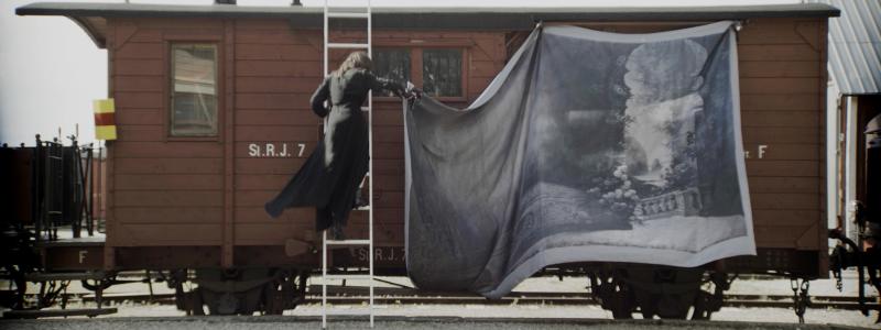 Stillbild ur Florence Montmares film "Missed Connections" som spelades in på Gotlandståget våren 2023. Foto: Konstfrämjandet