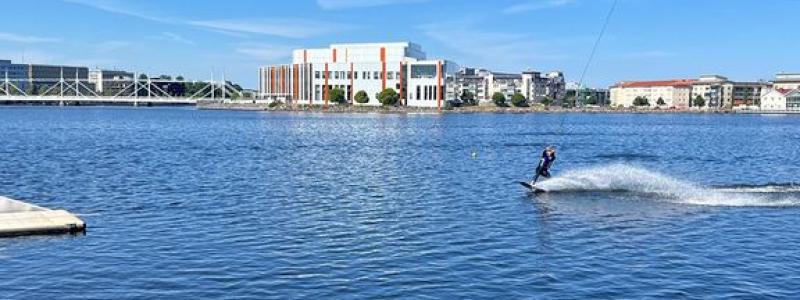 Genom att kommunen tillfälligt tar över driften tillfälligt blir anläggningen mer tillgänglig för allmänheten till ett rimligt pris. Foto: Jönköping kommun