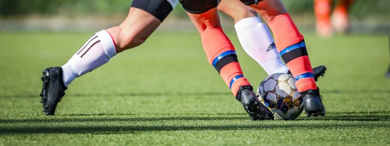 Studierna bygger på analyser av både idrottsföräldrar och föreningsrepresentanter. De visar hur utvecklingen mot mer professionaliserad verksamhet påverkar synen på kostnader, medlemskap och ideellt arbete. Foto: tobias  flyckt/Unsplash