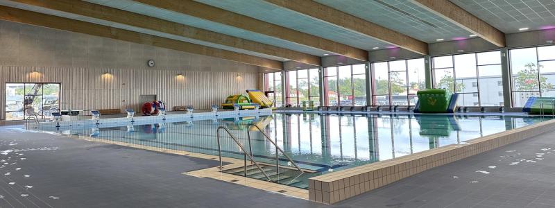 I Larslunda simhall finns bland annat en 25-metersbassäng med åtta banor. Bild: We Group