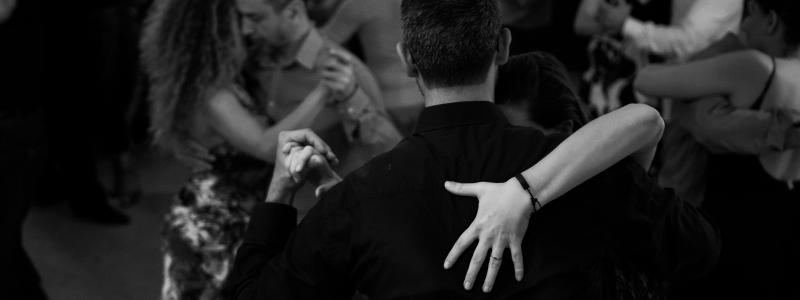 Förslaget, som tidigare aviserats i budgetpropositionen för 2026, innebär att momssatsen sänks från 25 till 6 procent. Foto: christian-harb/Unsplash