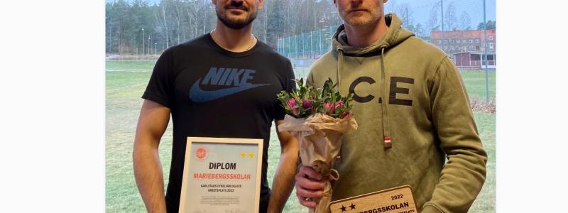 Fredrick Barréra till vänster med kollegan Joel Carlsson till höger. Foto: Karlstads kommun