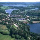 Flygbild över MAtfors. Foto: Jan Norrman/Wikimedia Commons/https://commons.wikimedia.org/wiki/File:Matfors_-_KMB_-_16000300023012.jpg?uselang=fr