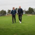 Henrik Ahlin, grundare och VD på Sweetspot (t.h.) och Gunnar Håkansson, generalsekreterare på Svenska Golfförbundet (t.v.) är överens om vart golfen är på väg. Svenska Golfförbundet. Foto: Svenska Golfförbundet