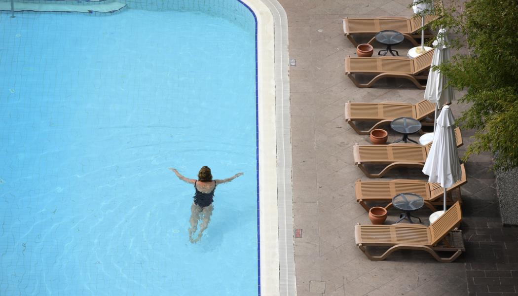 Anders Wiklund/TT: En hotellpool i den turkiska turistorten Antalya. Arkivbild.