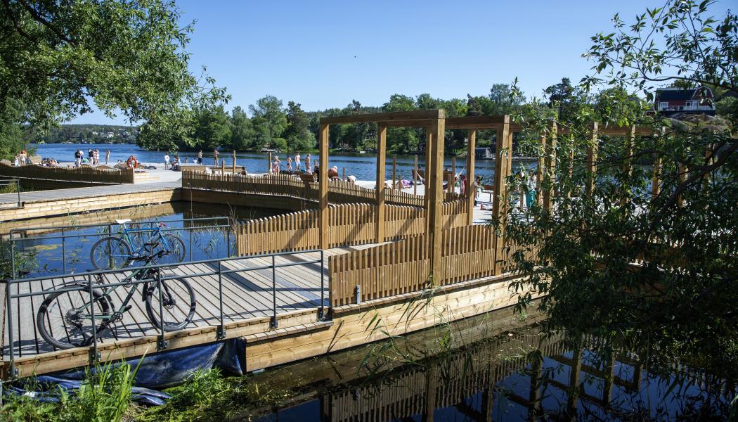 Kyrkvikens badbrygga i Nacka nominerad till Träskyddspriset 2023. Foto: Anna Simonsson