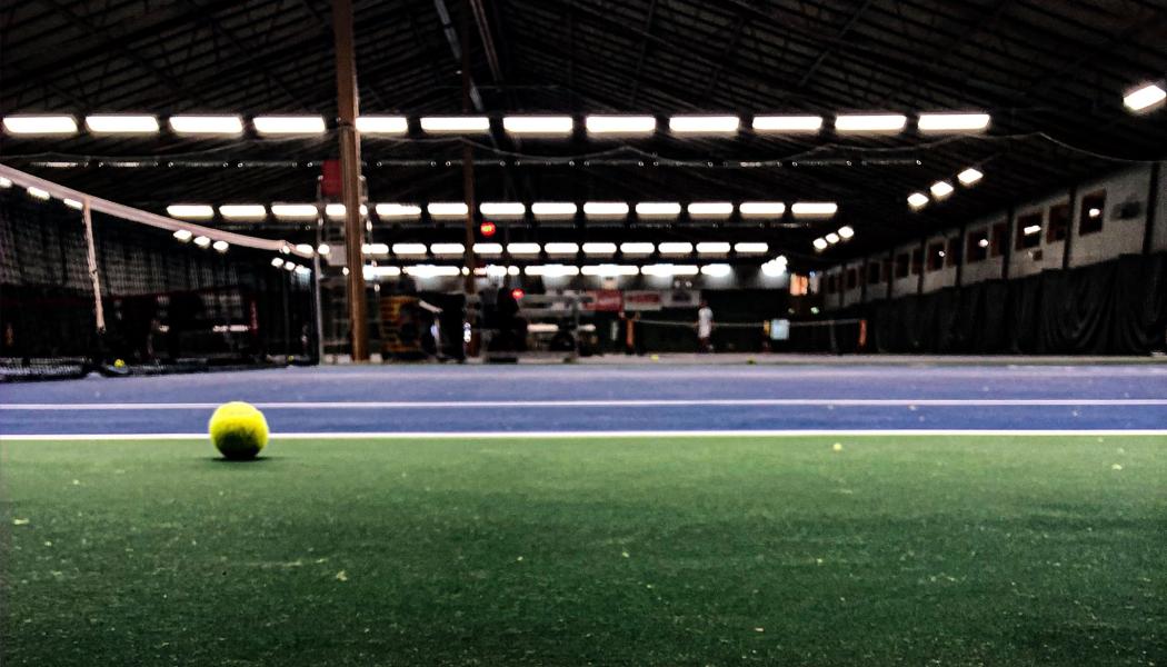 Tennishall som minskat sin energianvändning med stöd från Bra Miljöval Energifond. Pressbild: Bra Miljöval Energifond