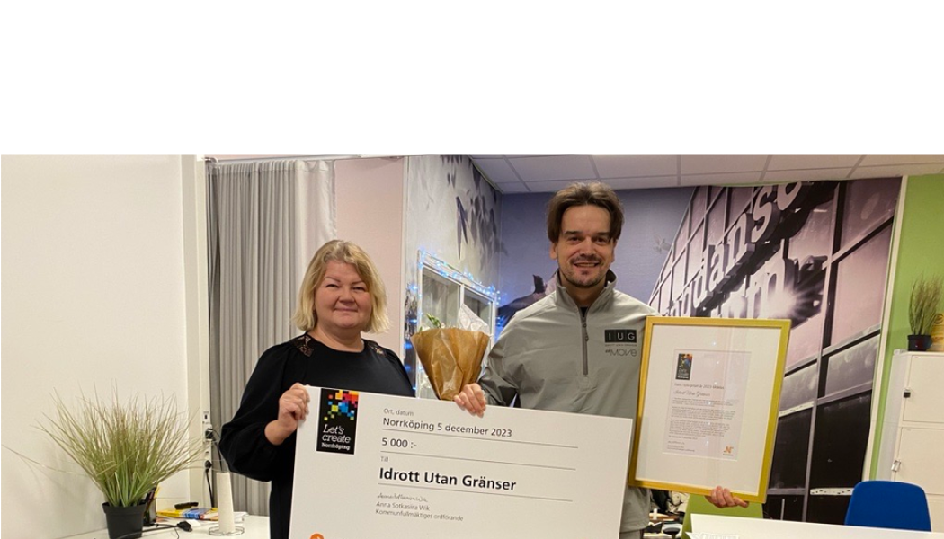 Kommunfullmäktiges ordförande Anna Sotkaskiira Wik och Admir Lukacevic, Idrott utan gränser. Foto: Norrköpings kommun