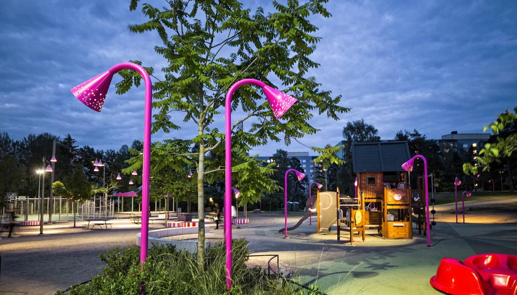 Flemingsbergsparken har utformats för att vara en förlängning av hemmet som ett gemensamt vardagsrum. Foto: Håkan Lindgren