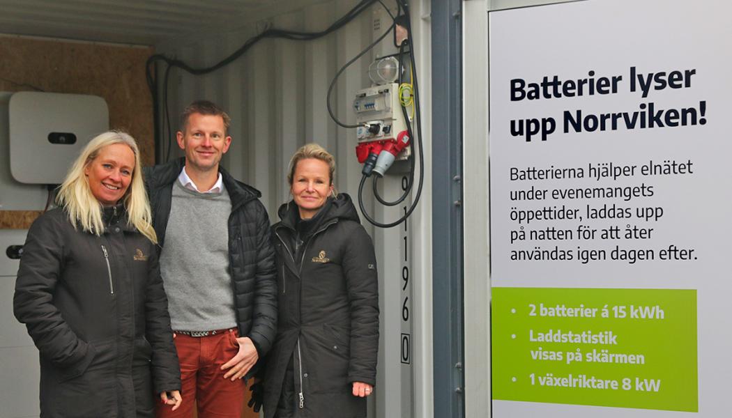 I bild fr vänster: Camilla Berthilsson VD Norrvikens trädgårdar Alexander Jansson VD Bjäre Kraft och Ingrid Lövkrona evenemangsansvarig Norrvikens trädgårdar. Foto: Norrviken