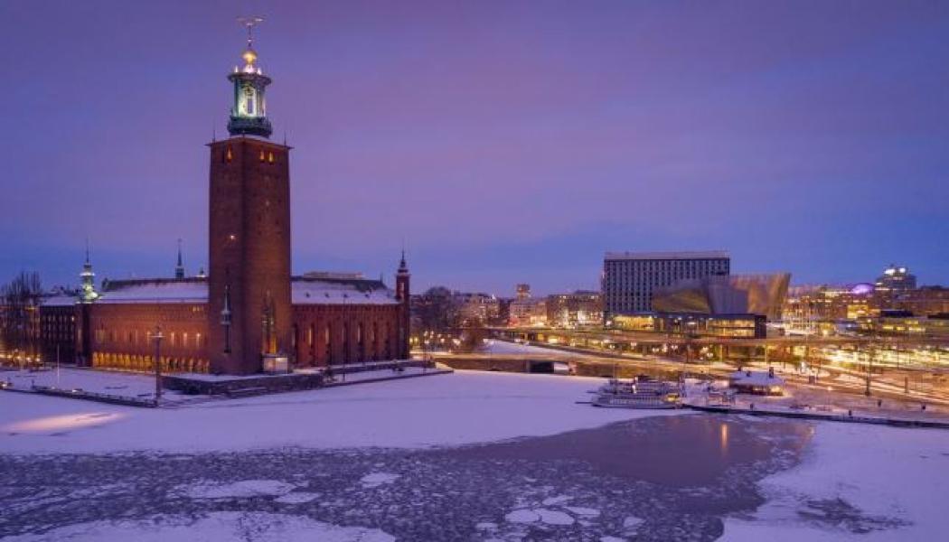 Stadshuset i vintermiljö Ola Ericson Stocksholmsfoto/mediabank.visitstockholm