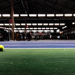 Tennishall som minskat sin energianvändning med stöd från Bra Miljöval Energifond. Pressbild: Bra Miljöval Energifond