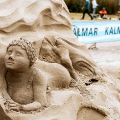 Kalmar International Sandsculpture Festival 2024 äger rum vid Kalmarsundsbadet den 15–19 juli. Foto: Alexander Hall
