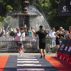 Att vara värd för IRONMAN 70.3 European Championship lockar fler internationella atleter och kommer därmed ett ökat antal besökare till Jönköping. Foto: Michael Campanella