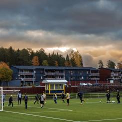 De nya strålkastarna ger mer och bättre ljus samt att man genom bytet spar energi i kommunen. Foto: Elektroskandia