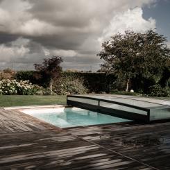 Pooltak som uppfyller kraven ska vara certifierade enligt NF P90-309. Foto: Gullberg & Jansson