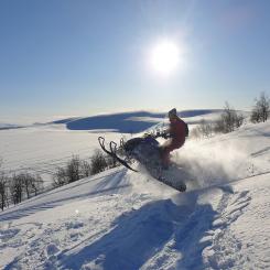 snowmobile- pixabay freddebackman
