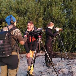 Niclas Lignell och Ida Hansson blir intervjuade under EuroBirdwatch23. Foto: Birdwatch