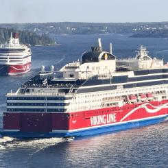 Viking Glory och Viking Cinderella. Foto: Viking Line