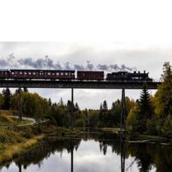 Tåget går alltid på hela eller delar av Inlandsbanan men ser i övrigt olika ut från resa till resa. Foto: Vildmarkståget